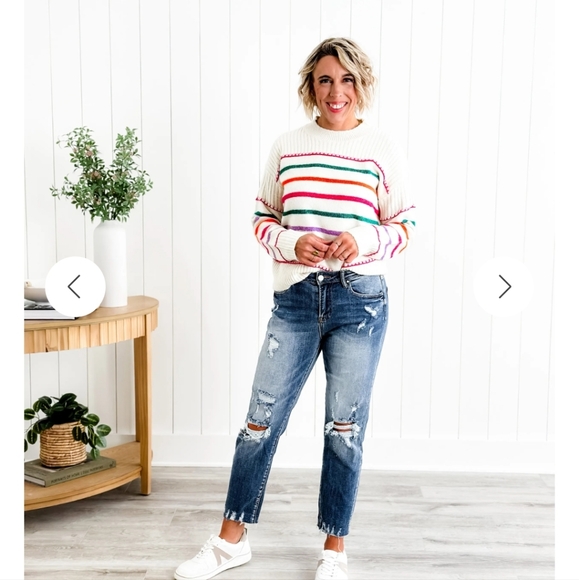 Risen Medium Wash High Rise Boyfriend Jeans - Picture 6 of 10